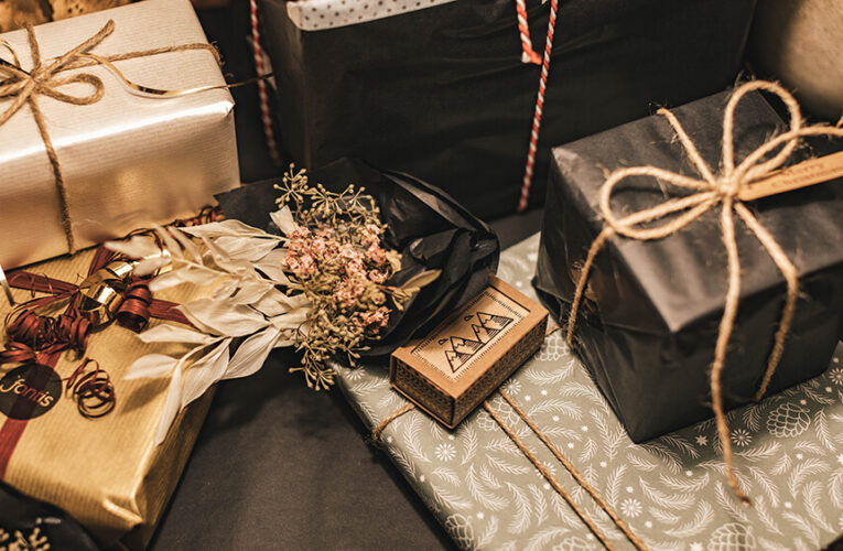 Luxury Gift Boxes and Custom Packaging Boxes for Perfect Presentation