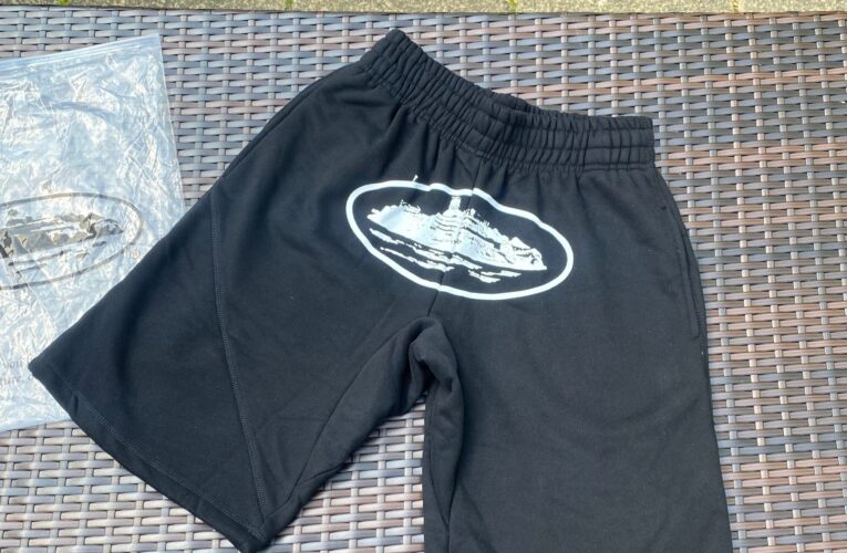 Bright Fashion of Shorts Embracing Versatility and Style